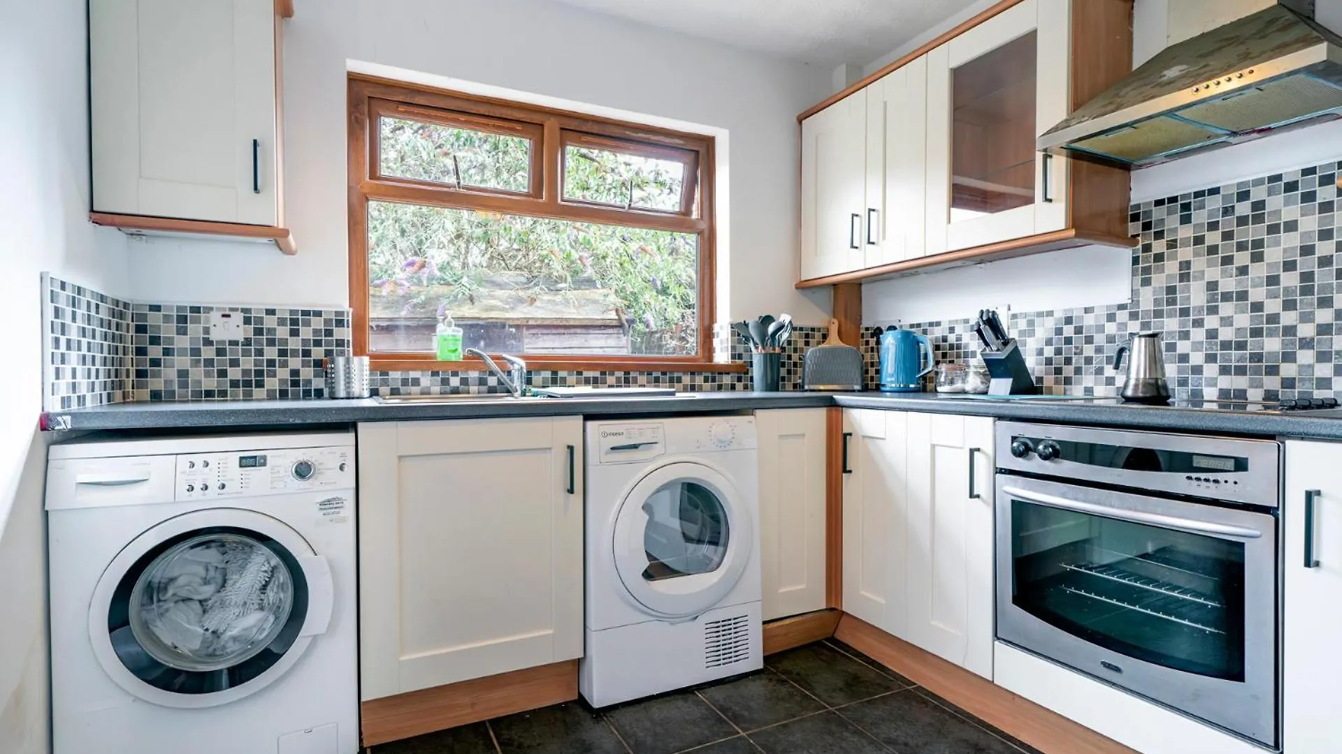 Holiday home Modern 3 Bedroom House Close To Ferry And City Centre Belfast United Kingdom