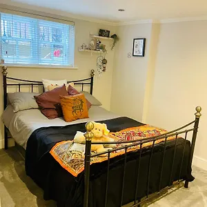 https://grade-ii-boho-home-in-the-heart-of-oxford-st.bournemouth-hotels.org