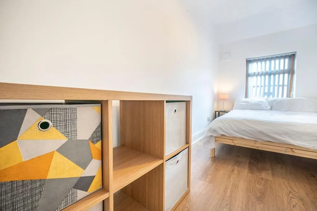 Holiday home Modern 3 Bedroom House Close To Ferry And City Centre Belfast United Kingdom