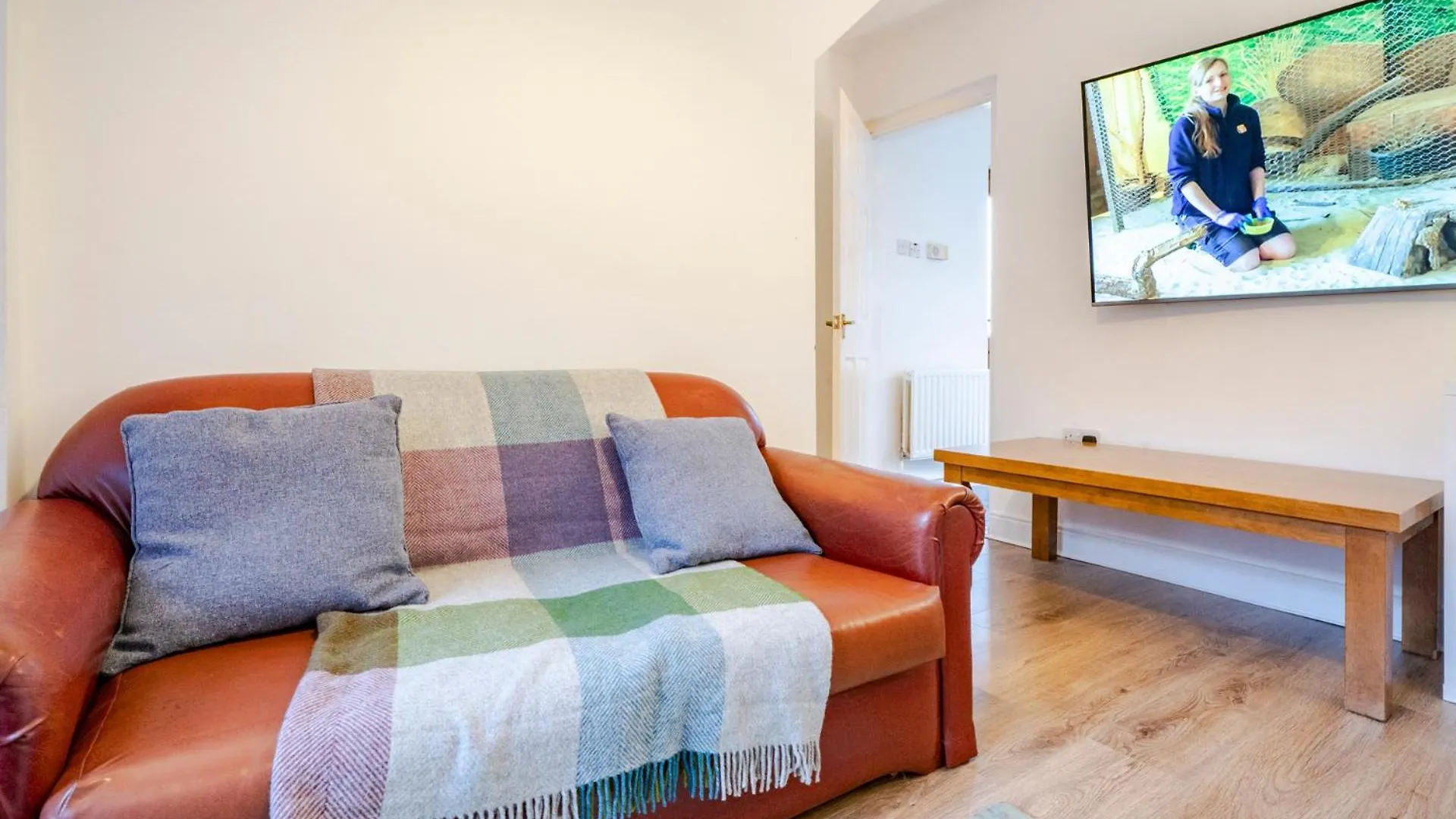 Modern 3 Bedroom House Close To Ferry And City Centre Belfast 0*,