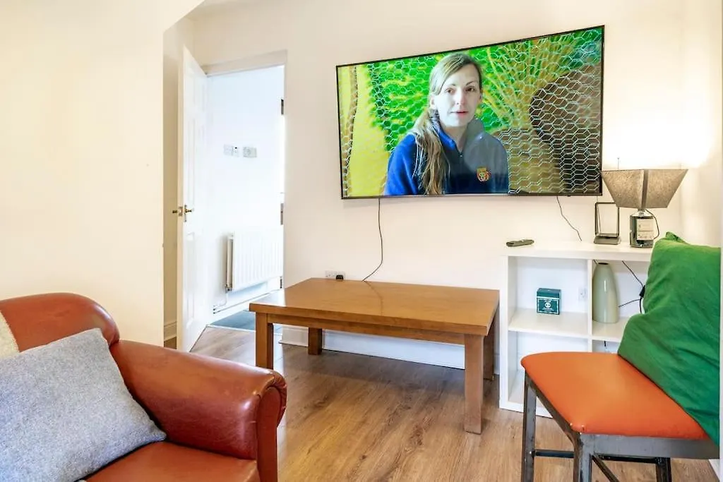 Modern 3 Bedroom House Close To Ferry And City Centre Белфаст Дом отдыха